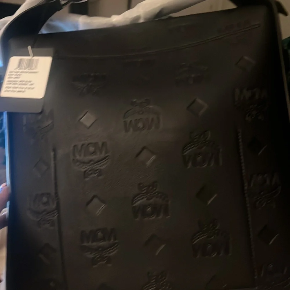 Large Aren Leather MCM Hobo Bag. Stunning !!!